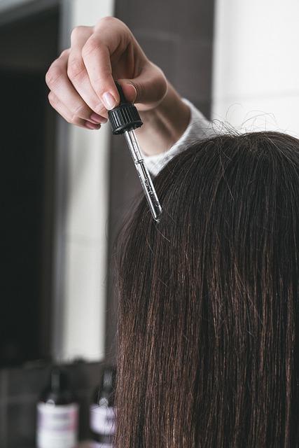 Expert-Recommended Products for Oily and Combination Scalps